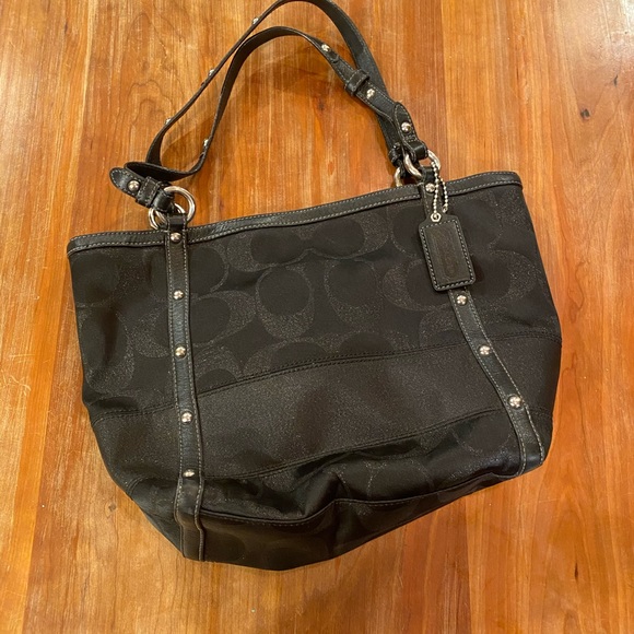 EUC COACH Black Signature Purse - Picture 2 of 8